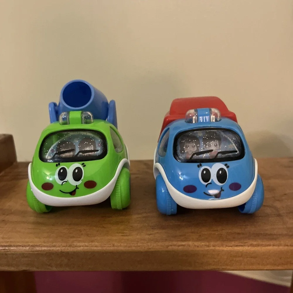 2 pc‎ Chunky Hard Plastic Hobby Lobby Cartoon Character Construction Toy Cars